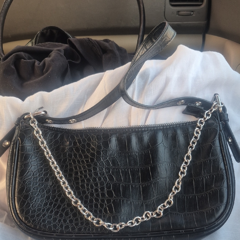 SOLD Elegant Black Croc-Embossed Chain Shoulder Bag